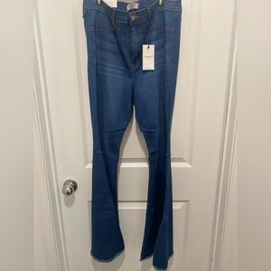NWT Judy Blue flared Jeans!